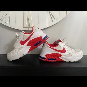 Women's Nike Air Max Sneakers in White/Red/Blue Size 7.5